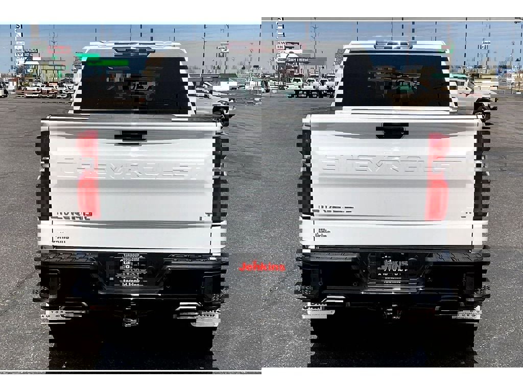 Used 2022 Chevrolet Silverado 1500 LT Trail Boss w/ Safety Package image 4