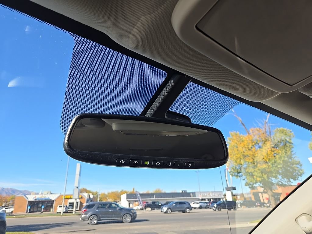 Used 2019 Nissan Titan SV w/ SV Convenience Package image 22