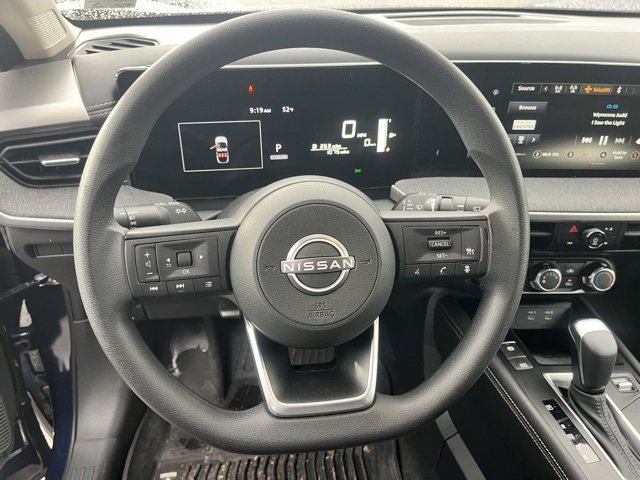 Certified 2025 Nissan Kicks SV image 15