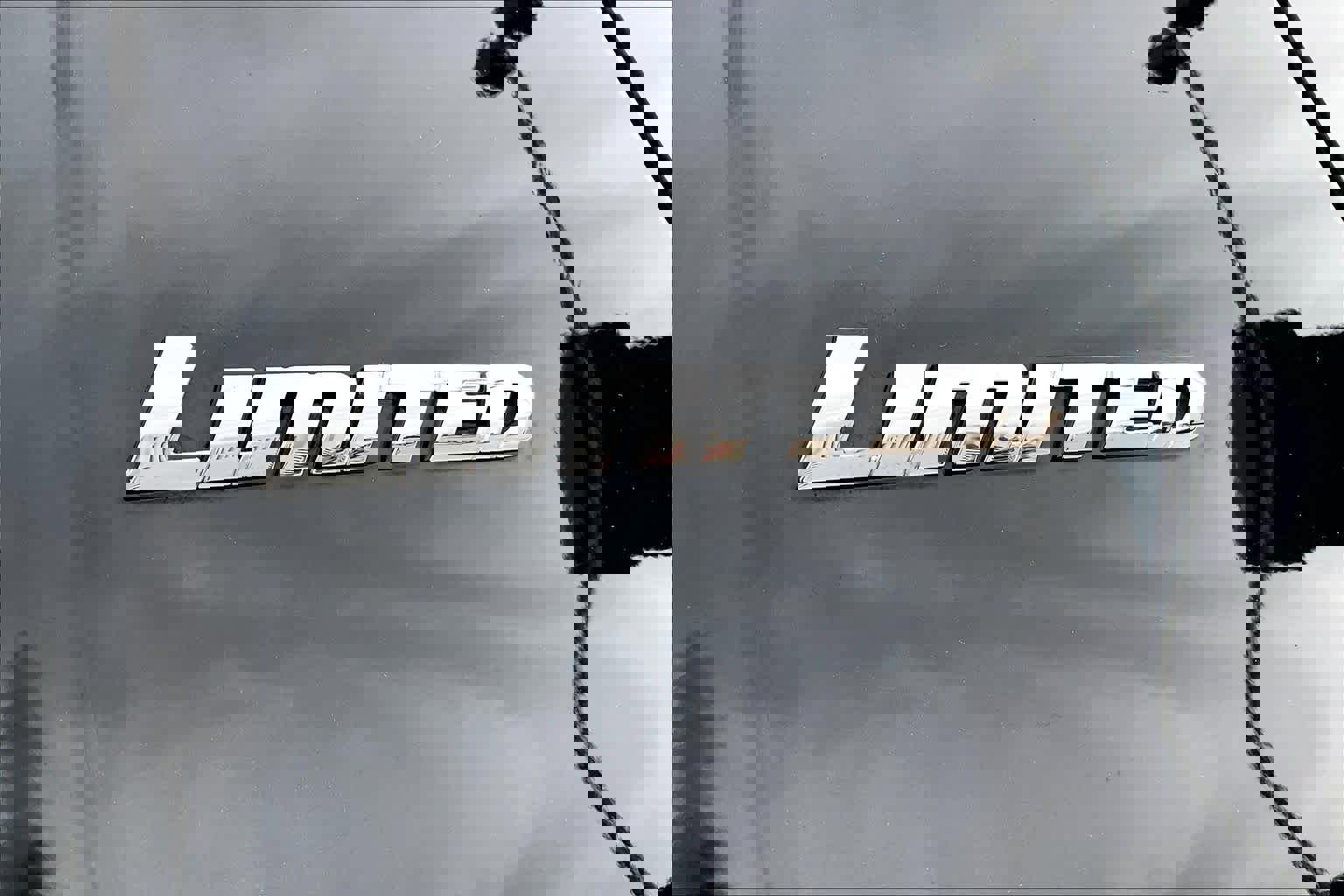 Used 2018 Toyota 4Runner Limited image 9