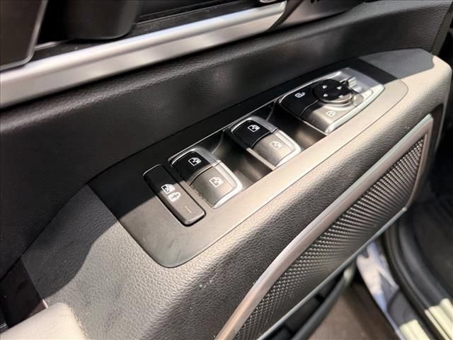 Used 2025 Kia Telluride S FWD image 13