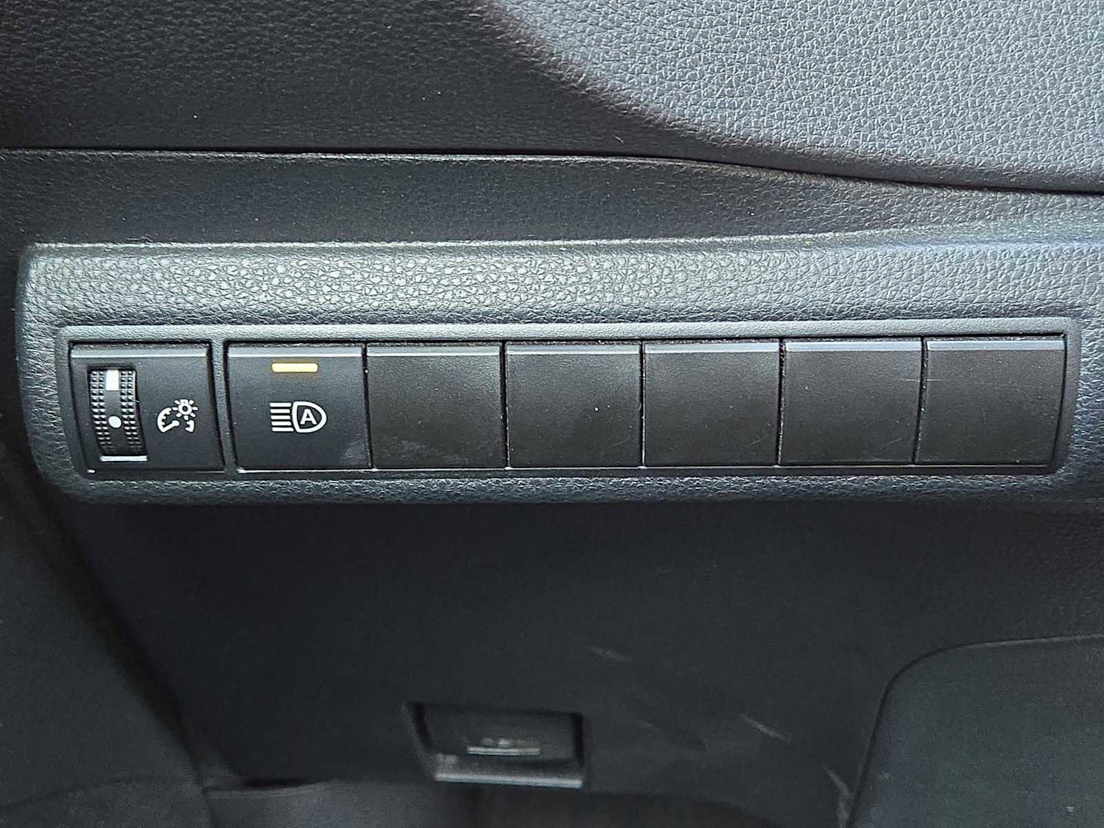 Used 2024 Toyota Corolla LE image 20