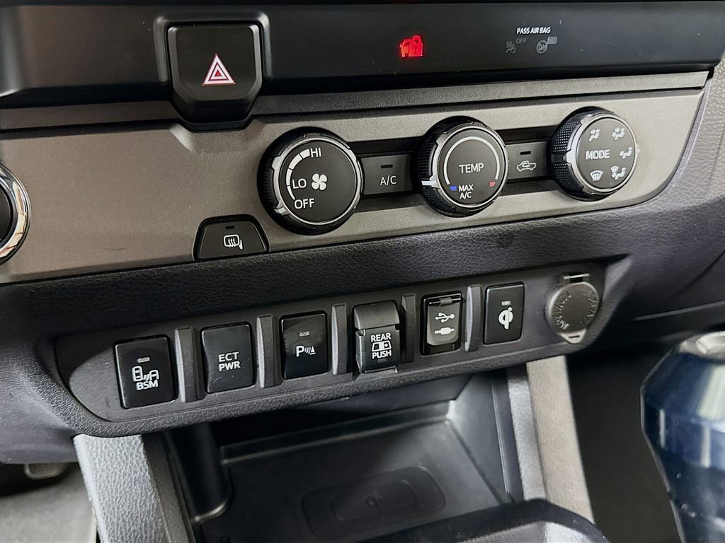 Used 2019 Toyota Tacoma SR5 RWD image 15