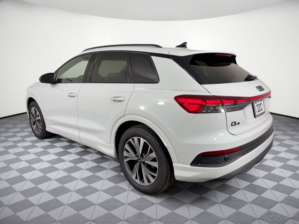 Used 2025 Audi Q4 e-tron Premium w/ Convenience Package RWD image 3