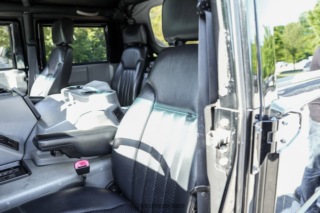 Used 2003 HUMMER H1 4-Door Open Top AWD/4WD image 40
