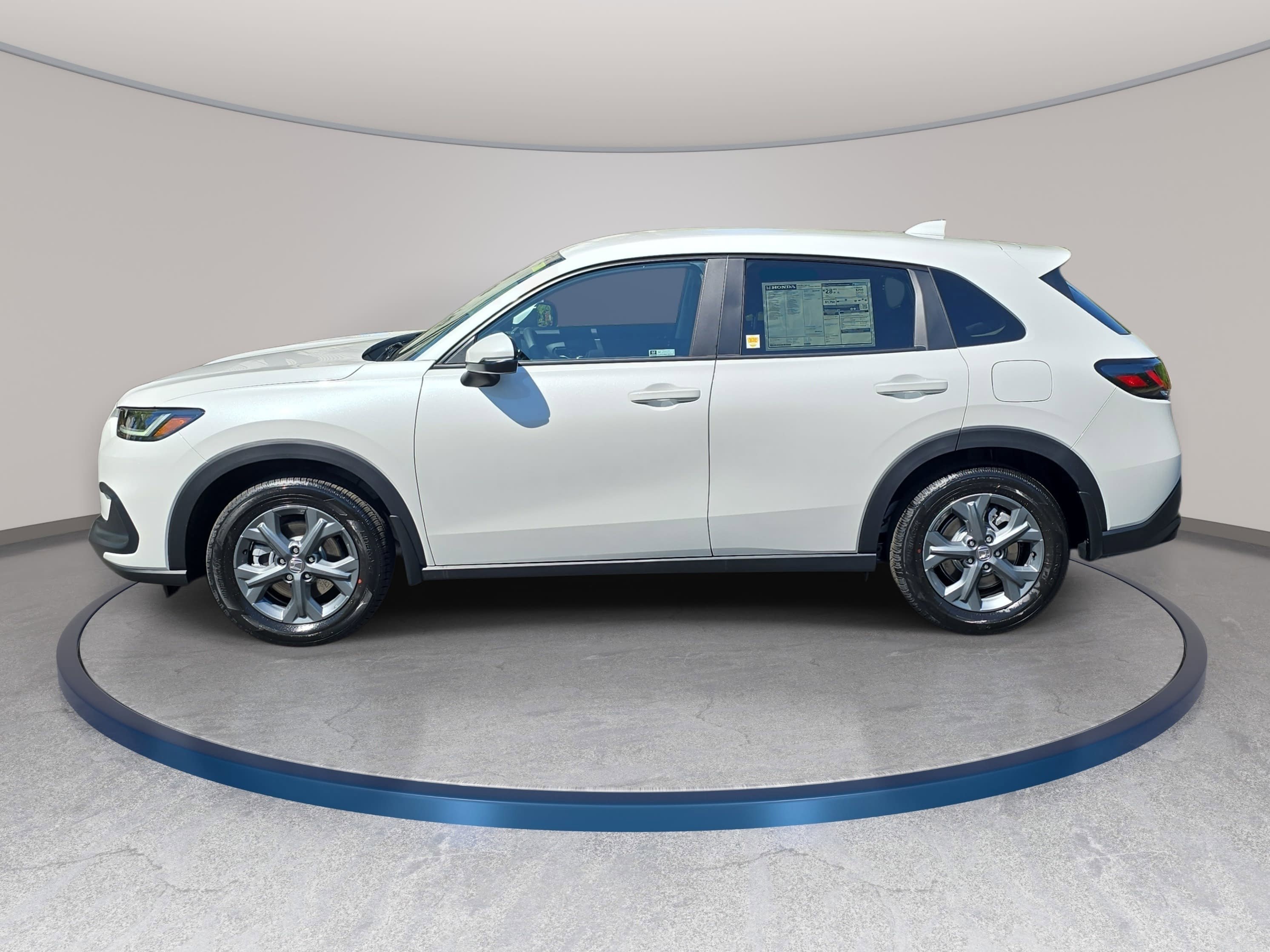 New 2026 Honda HR-V LX image 8