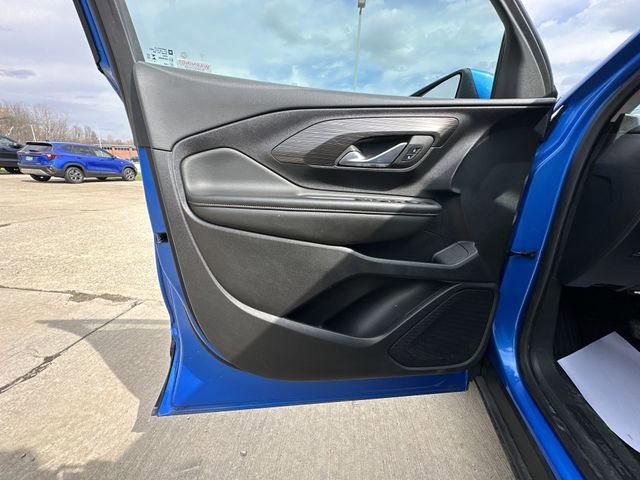 Certified 2024 GMC Terrain SLE image 23