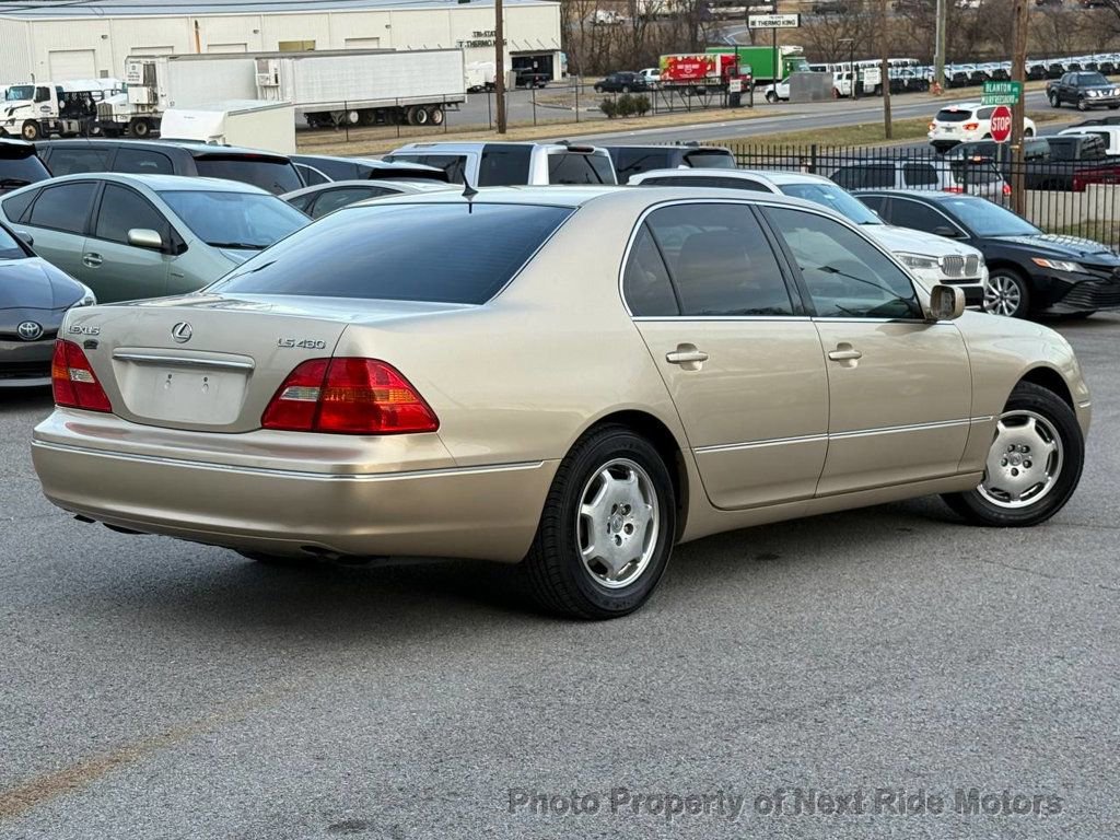 Used 2002 Lexus LS 430 image 2