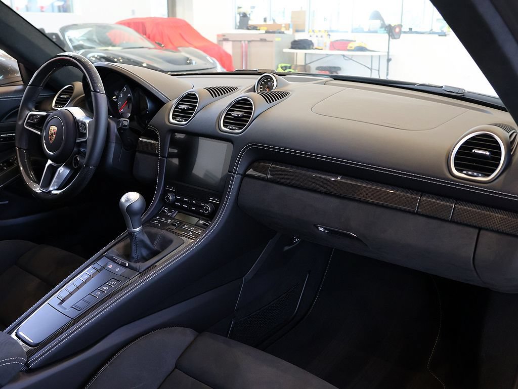 Used 2025 Porsche 718 Cayman GTS RWD image 64