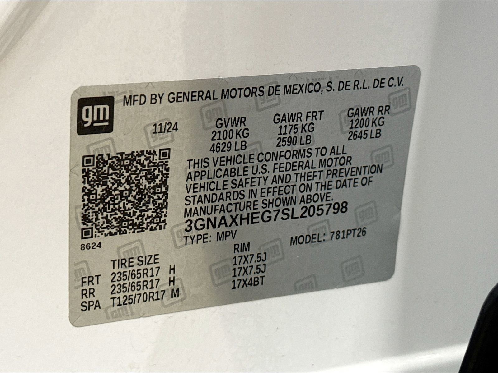 Used 2025 Chevrolet Equinox LT FWD image 34