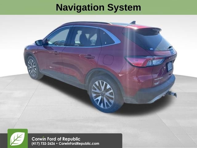 Used 2020 Ford Escape Titanium image 5
