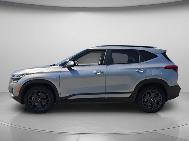 Used 2021 Kia Seltos SX w/ SX Sunroof Package image 3