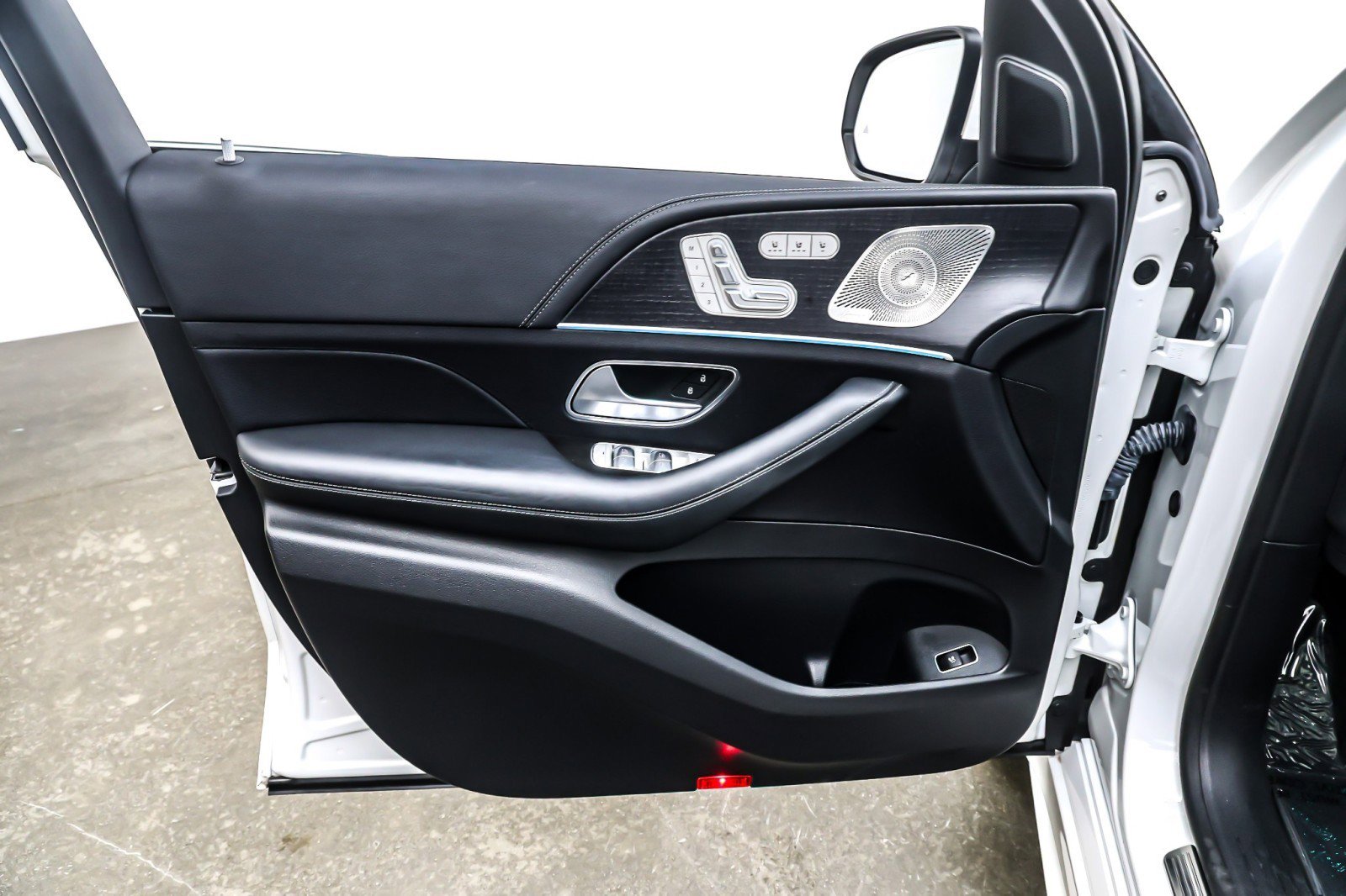 Certified 2023 Mercedes-Benz GLE 53 AMG 4MATIC image 23