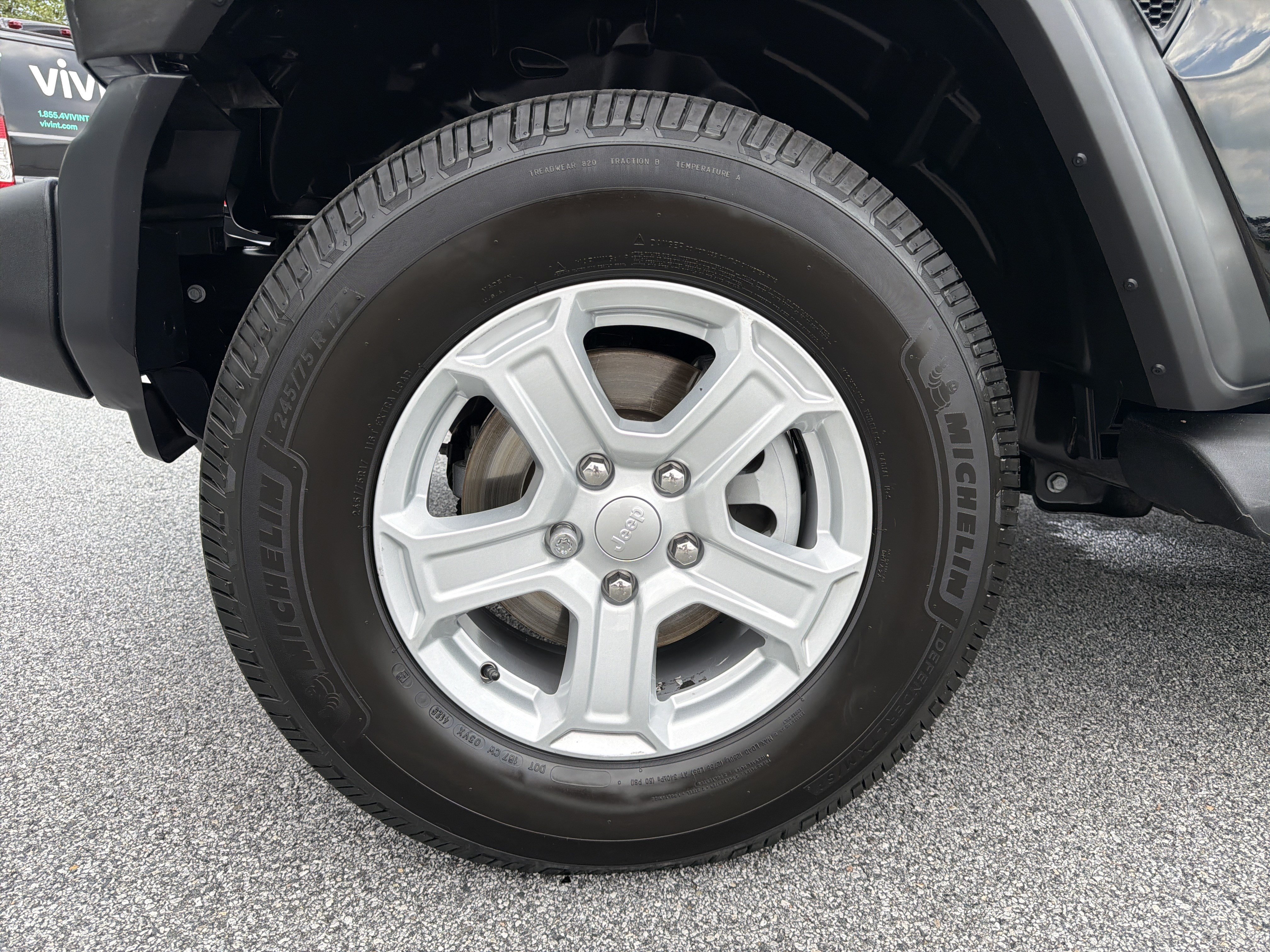 Used 2019 Jeep Wrangler Unlimited Sport S AWD/4WD image 13