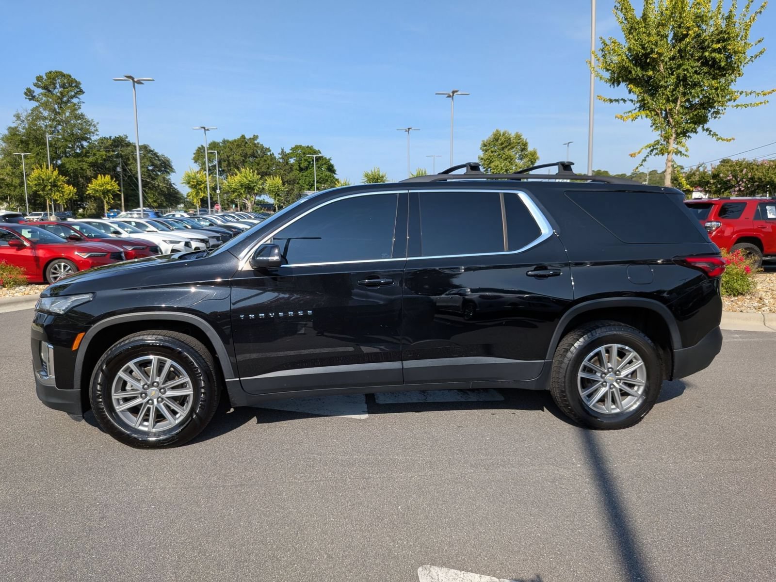 Used 2022 Chevrolet Traverse LT AWD/4WD image 6