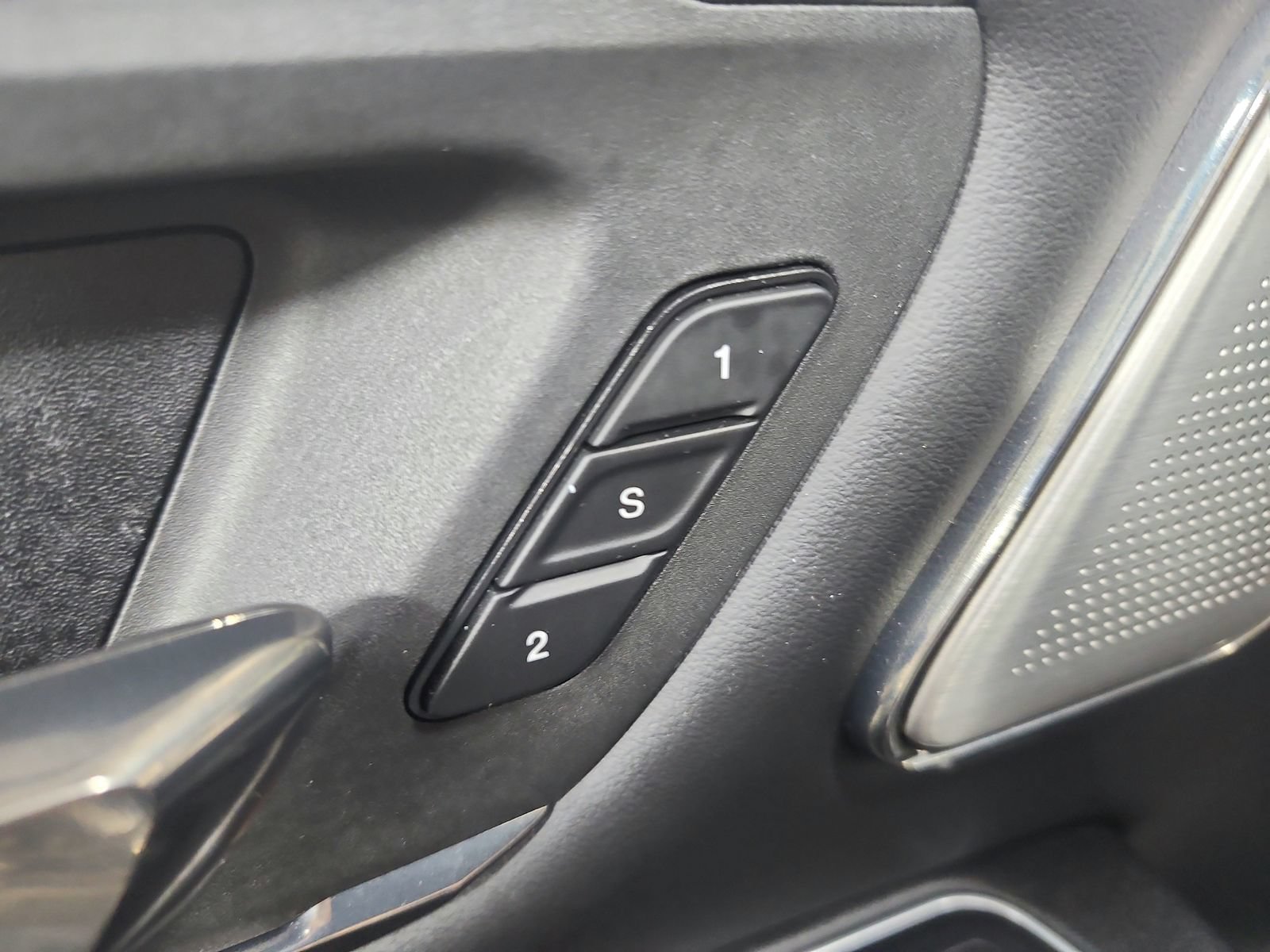 Used 2020 RAM 1500 Limited RWD image 22