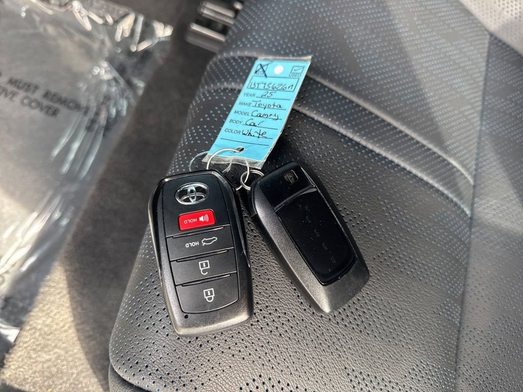 Used 2025 Toyota Camry XSE FWD image 37