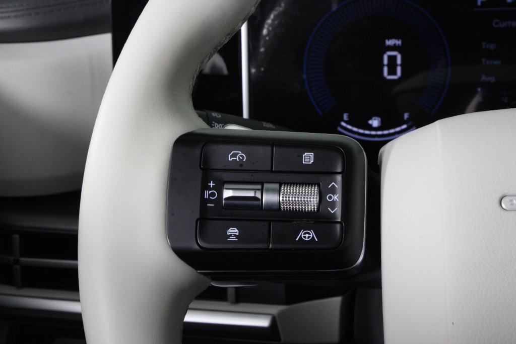 Certified 2027 Hyundai Santa Fe SEL FWD image 29