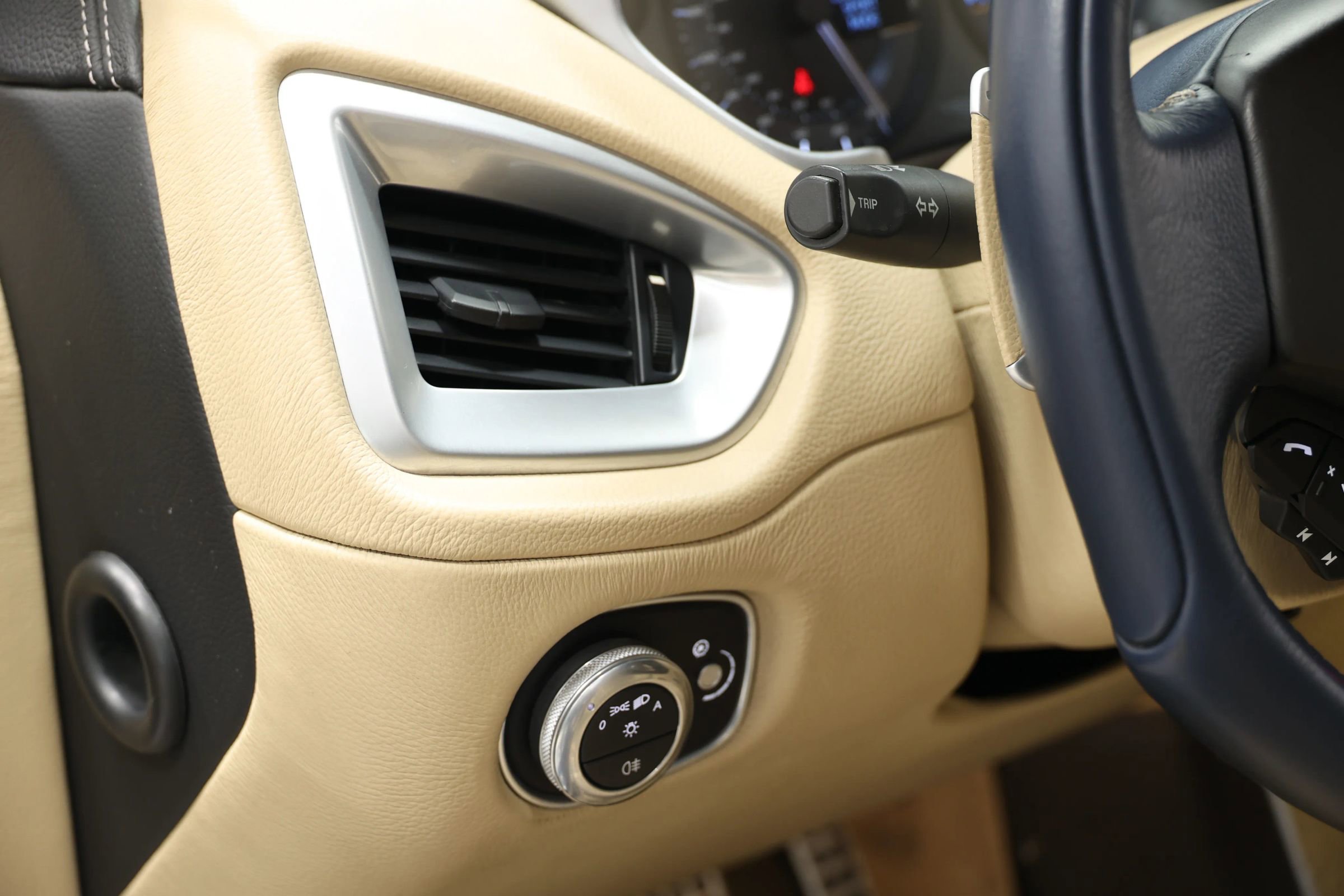 Used 2016 Aston Martin Vanquish Volante image 20