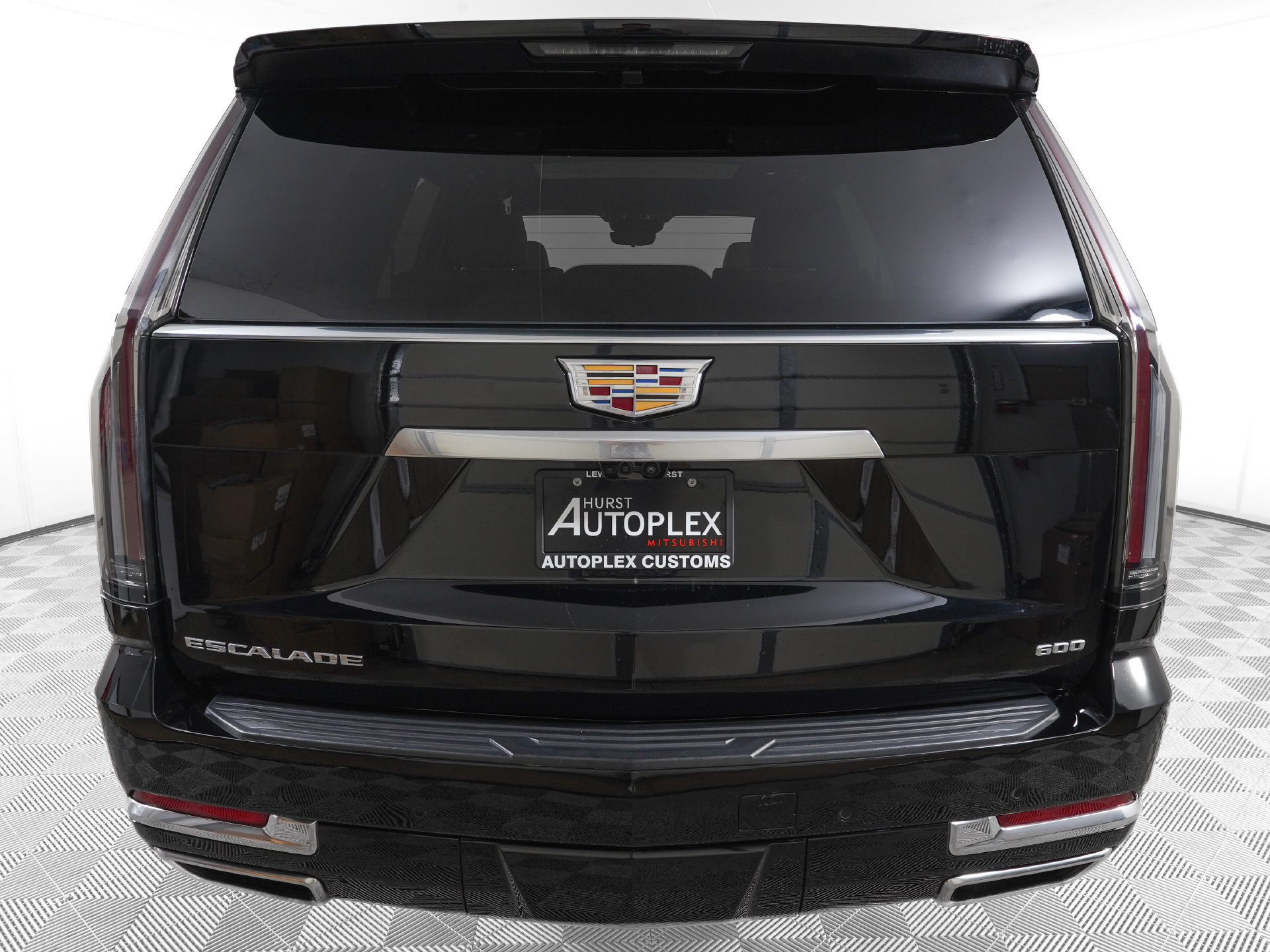 Used 2025 Cadillac Escalade Premium Luxury w/ LPO, Floor Liner Package AWD/4WD image 6