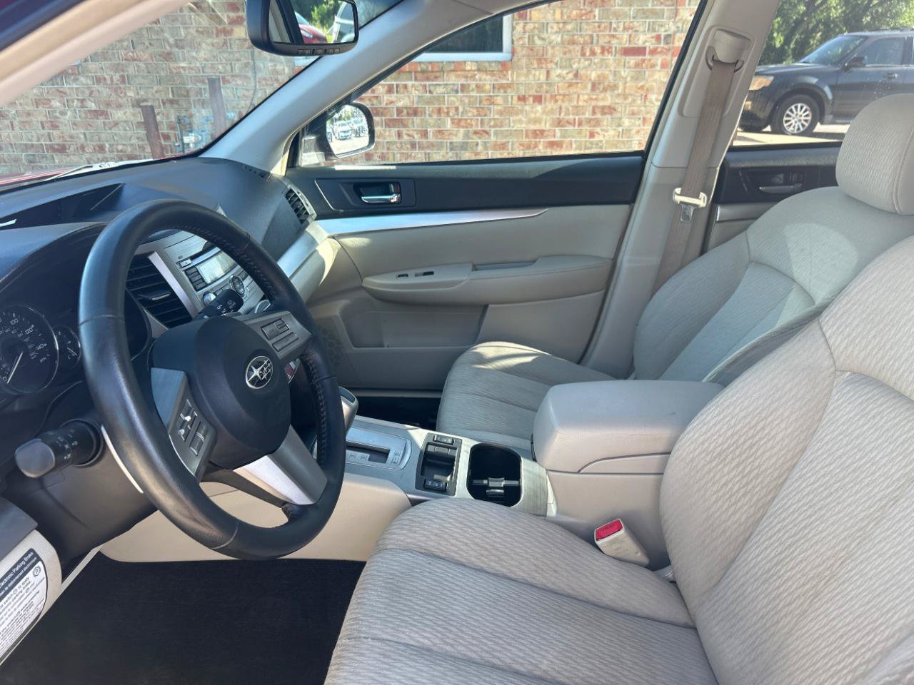 Used 2011 Subaru Outback 2.5i Premium AWD/4WD image 20