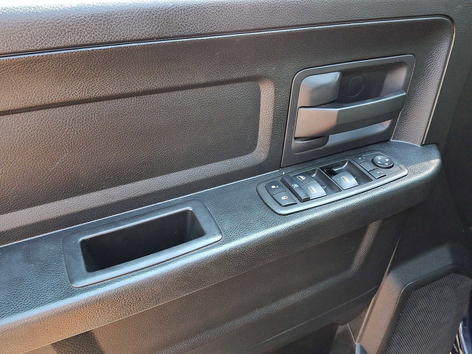 Used 2013 RAM 1500 Express image 12