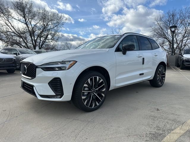 New 2026 Volvo XC60 B5 Ultra w/ Protection Package Premier image 3