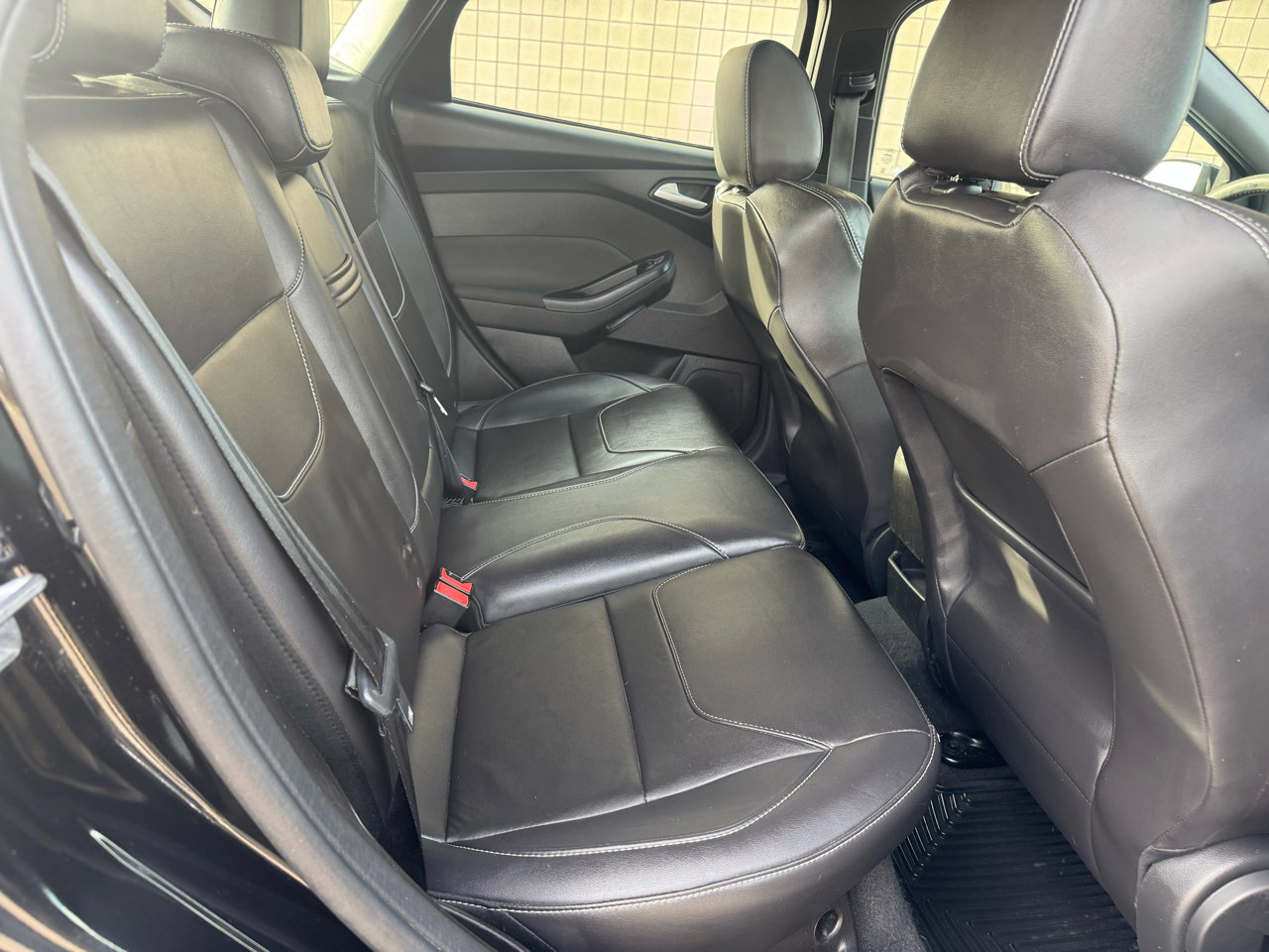 Used 2016 Ford Focus ST w/ Equipment Group 401A image 40