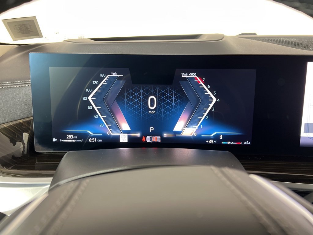 Used 2024 BMW X7 xDrive40i w/ Premium Package image 19