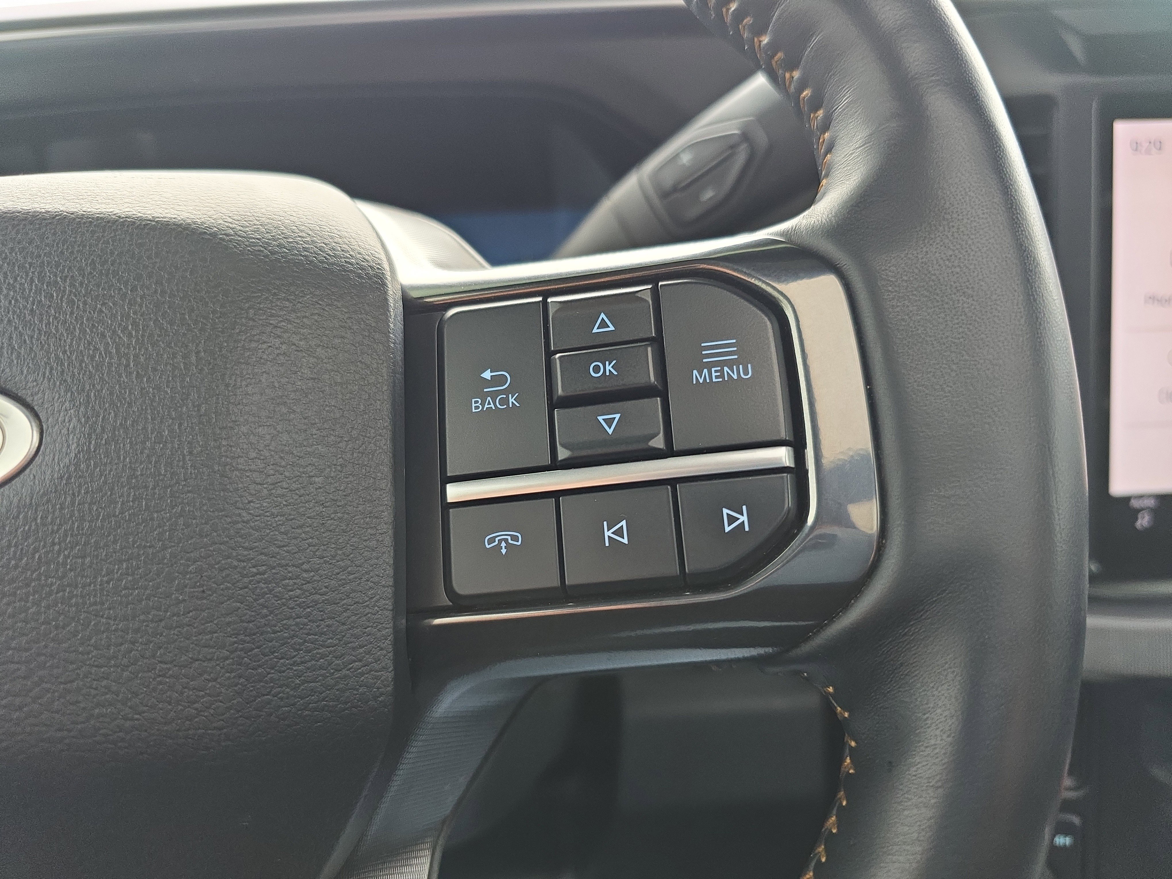 Used 2024 Ford F350 Platinum image 24