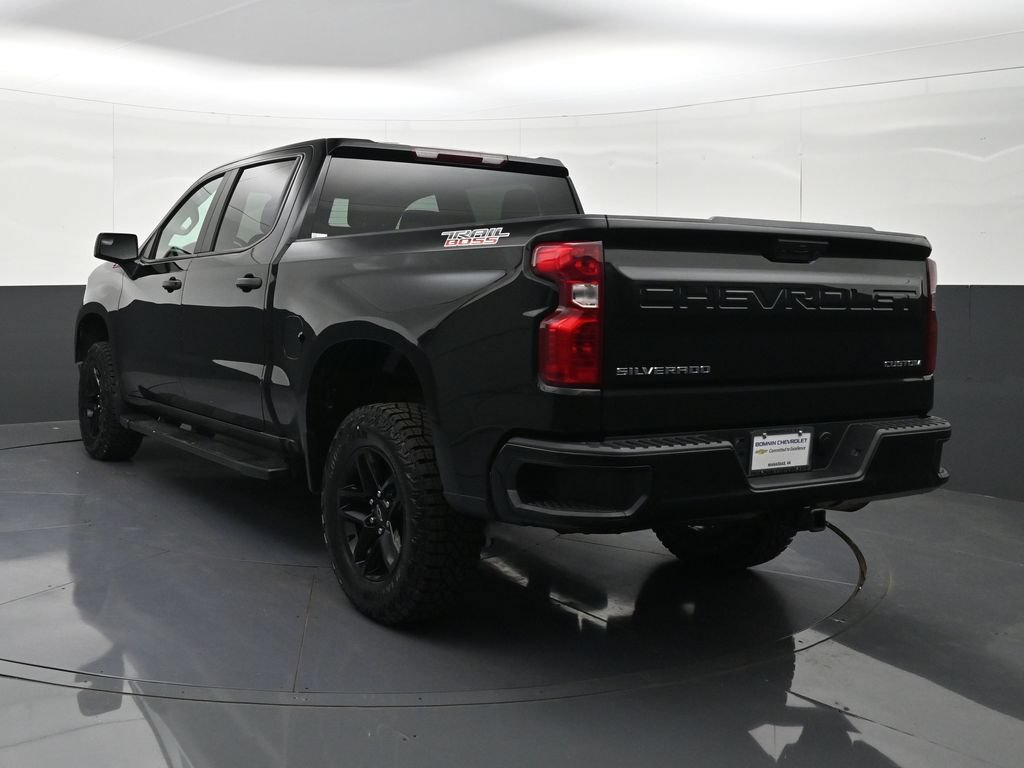 Used 2024 Chevrolet Silverado 1500 Custom Trail Boss AWD/4WD image 3