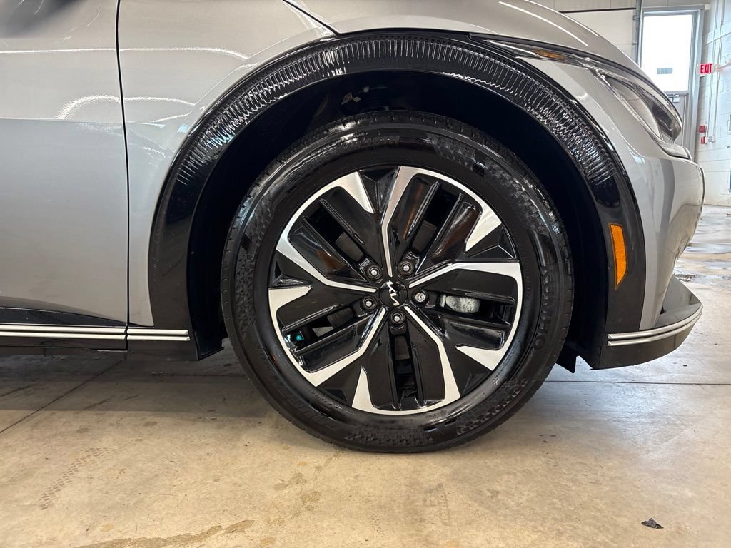 Certified 2024 Kia EV6 Wind AWD/4WD image 31