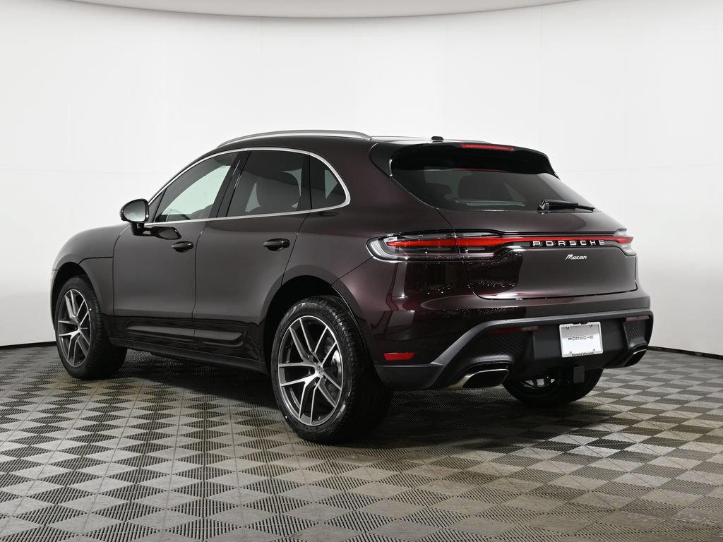 Used 2026 Porsche Macan AWD/4WD image 3