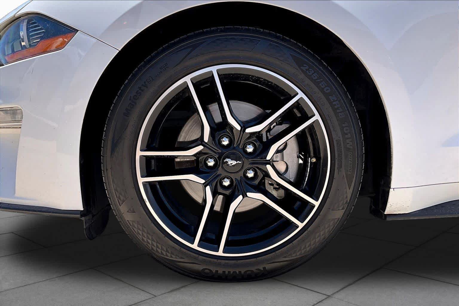 Used 2022 Ford Mustang Premium RWD image 10