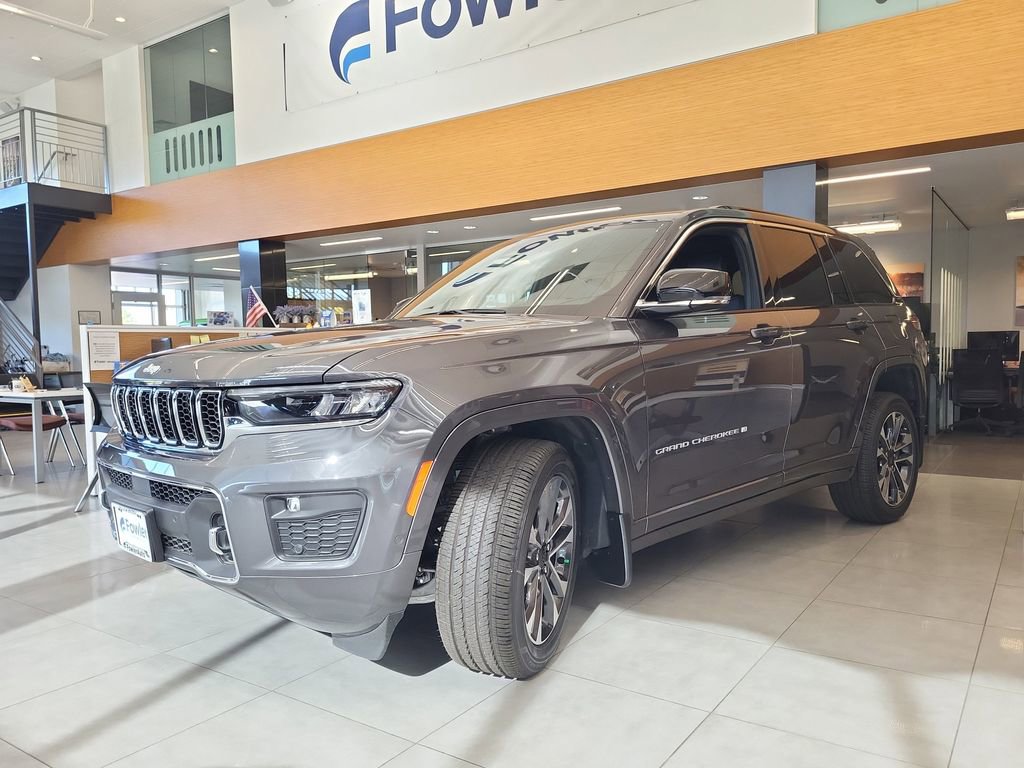 New 2025 Jeep Grand Cherokee Overland w/ Trailer Tow Package