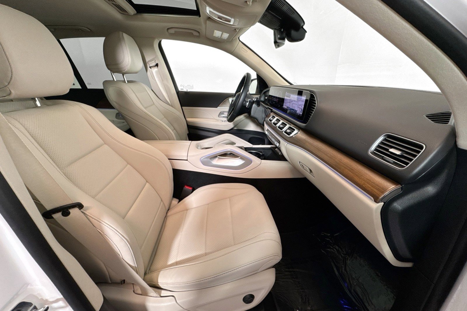 Used 2025 Mercedes-Benz GLE 350 4MATIC image 27