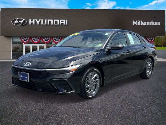 Certified 2024 Hyundai Elantra SEL FWD video 2