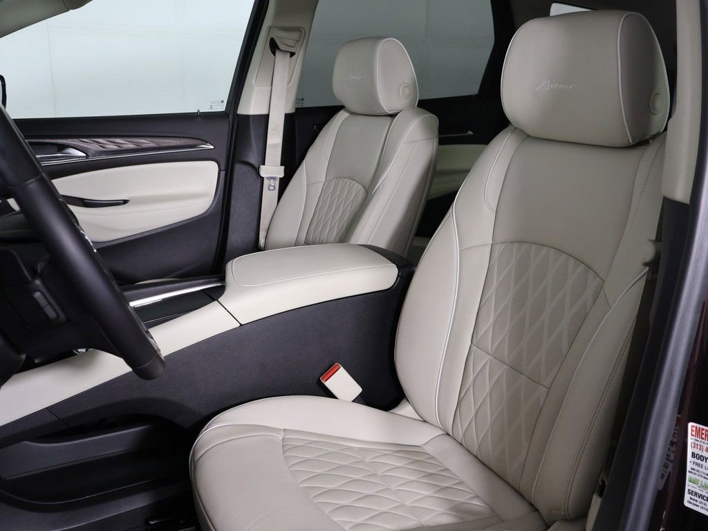 Used 2022 Buick Enclave Avenir w/ Avenir Technology Package image 34
