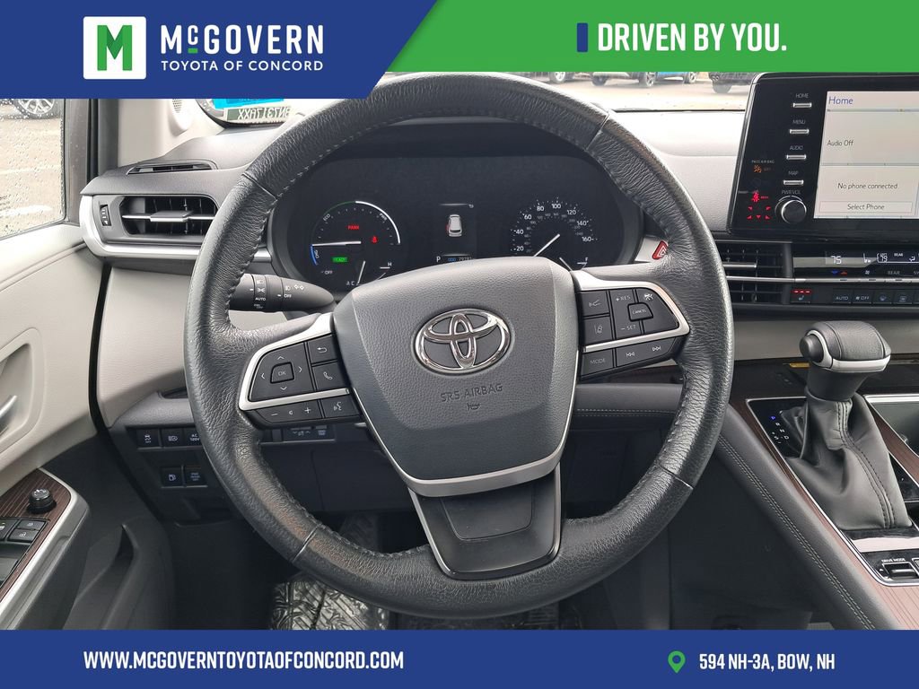 Used 2022 Toyota Sienna XLE w/ XLE Plus Package image 19