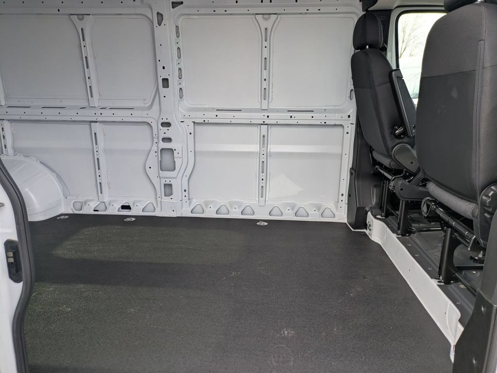 Used 2024 RAM ProMaster 2500 FWD image 32