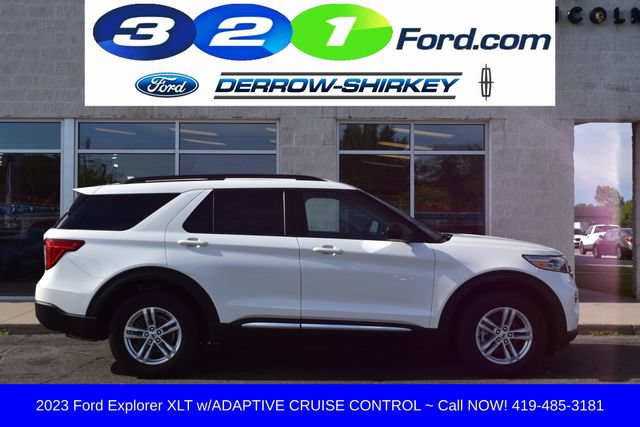 Used 2023 Ford Explorer XLT w/ Equipment Group 202A AWD/4WD image 3
