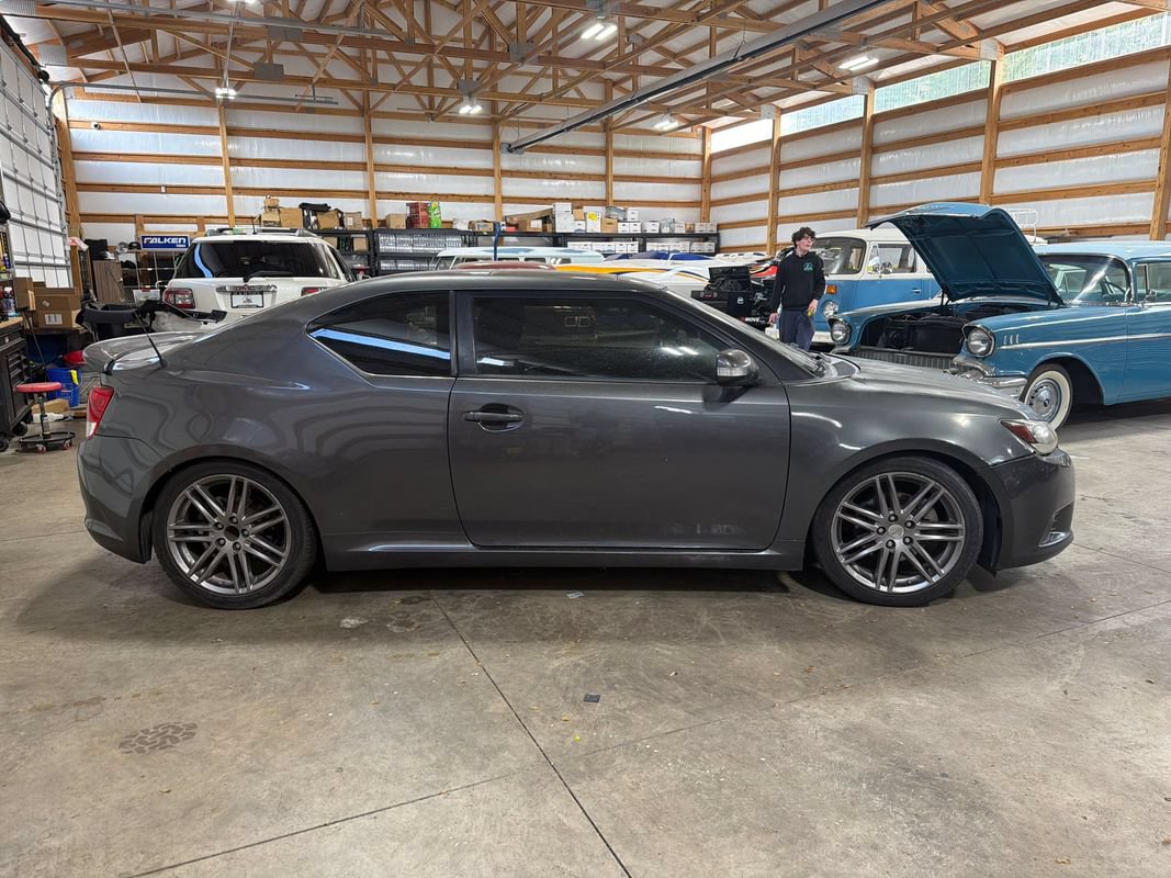 Used 2013 Scion tC FWD image 7
