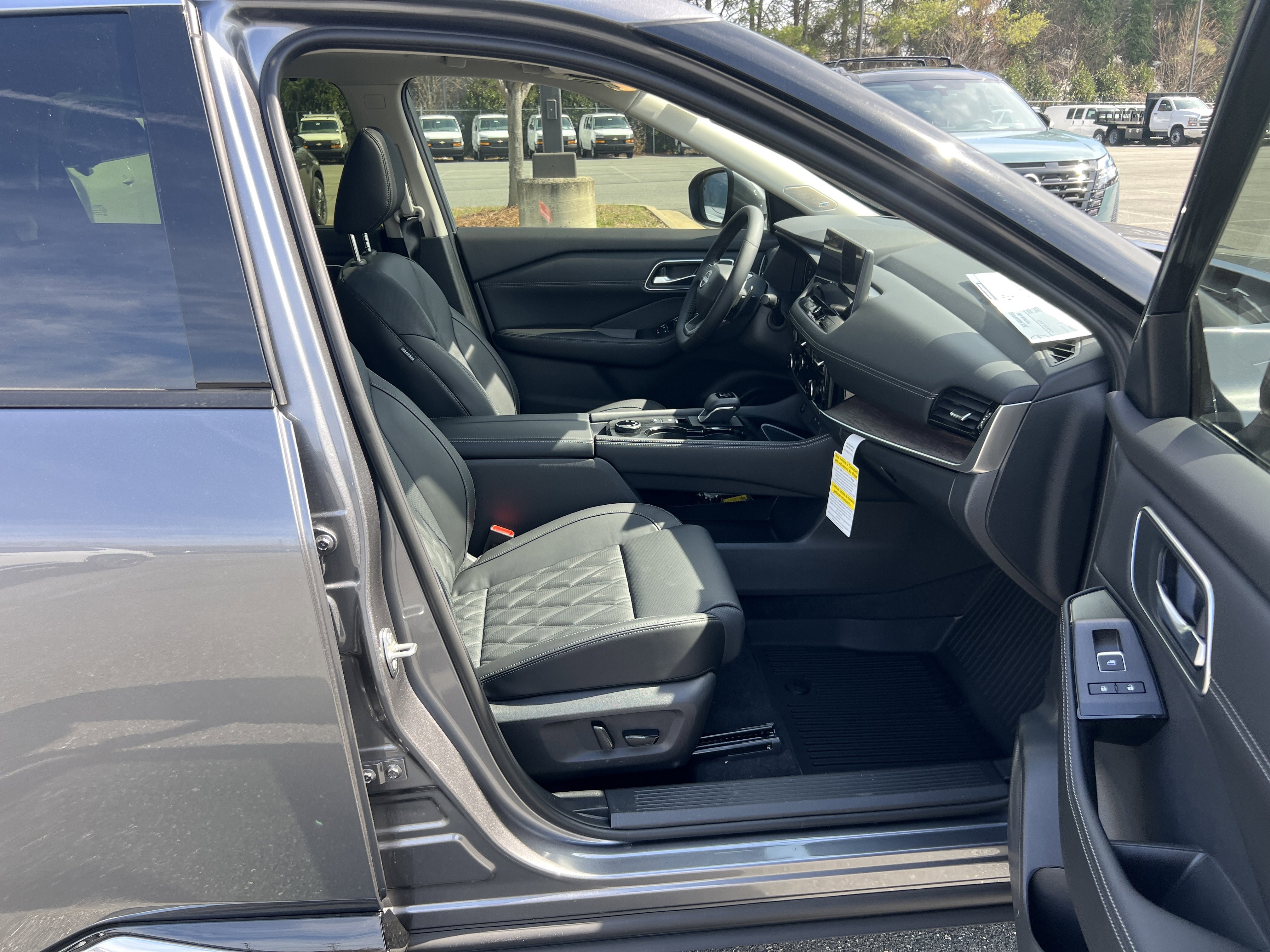 New 2026 Nissan Rogue Platinum w/ Platinum Premium Package image 26