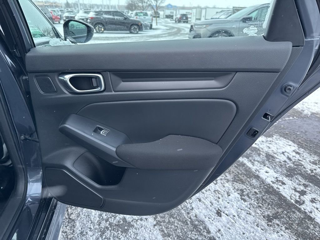 Used 2025 Honda Civic Sport image 32