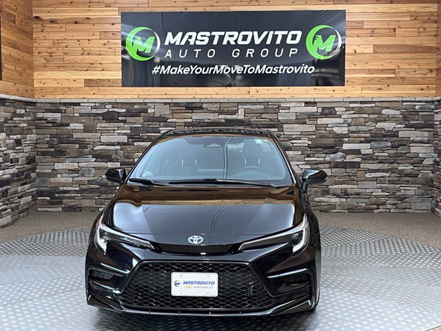 Used 2024 Toyota Corolla SE AWD/4WD image 4
