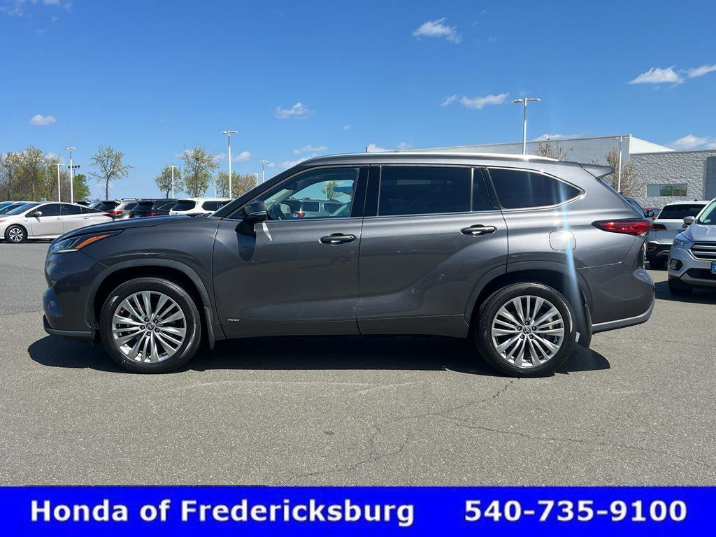 Used 2022 Toyota Highlander Platinum AWD/4WD image 5