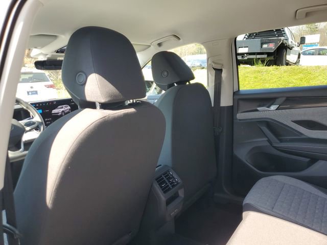 Certified 2025 Volkswagen Tiguan S image 11