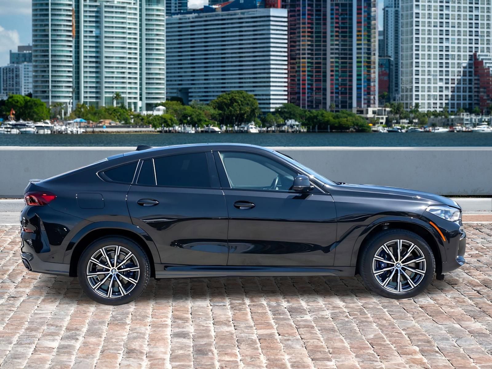 Used 2022 BMW X6 M50i w/ Executive Package image 4