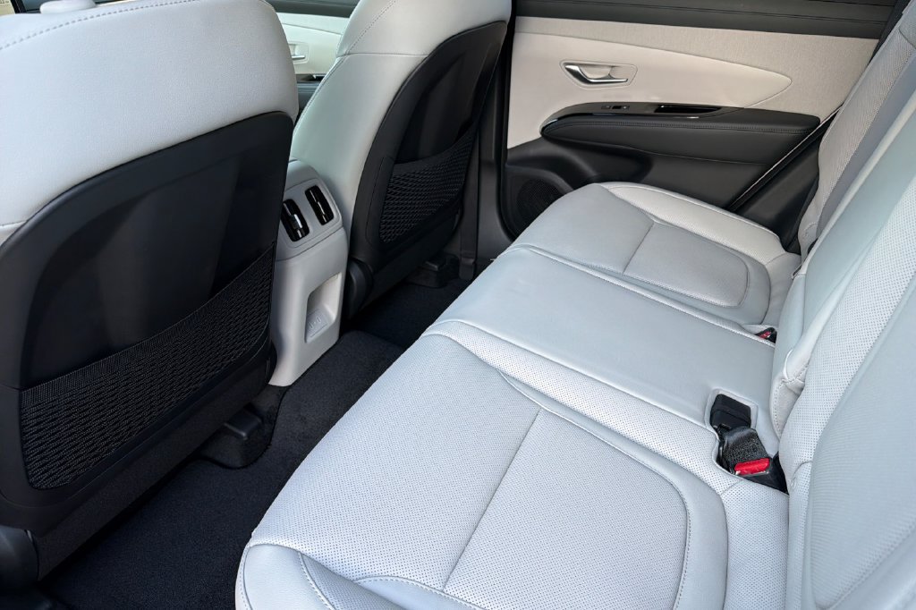 New 2026 Hyundai Tucson Limited AWD/4WD image 9