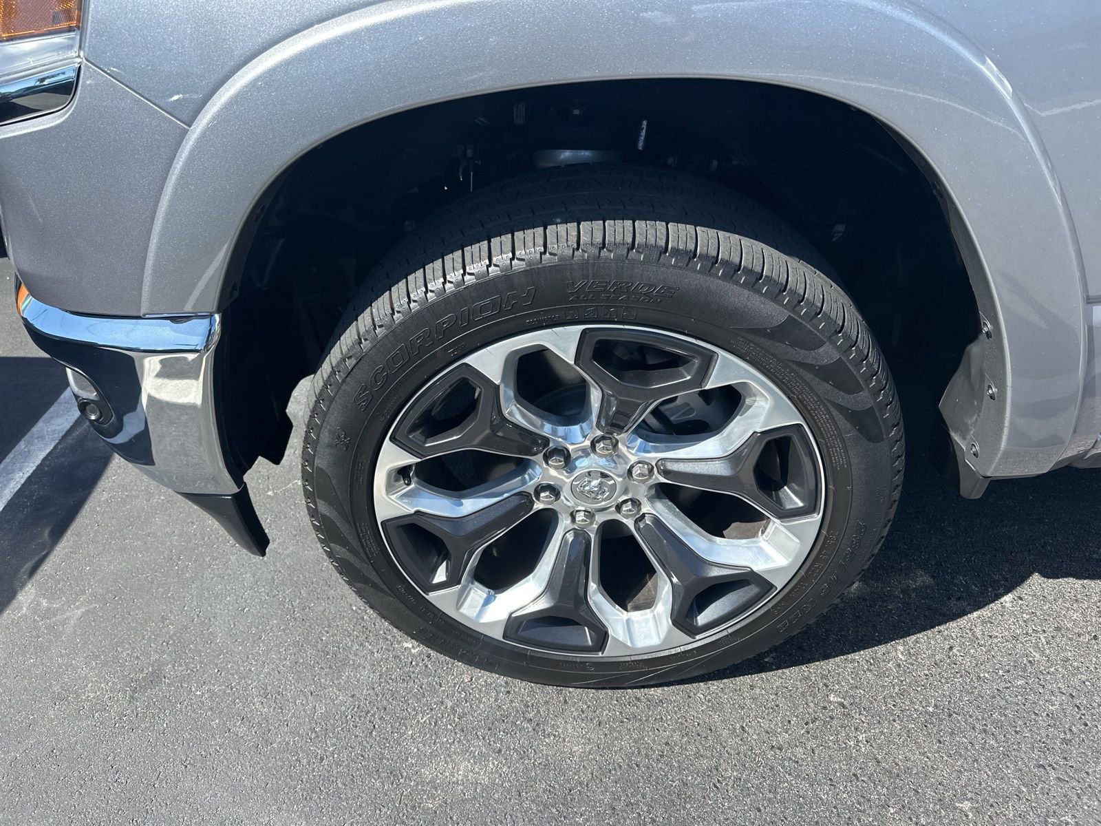 Used 2024 RAM 1500 Limited AWD/4WD image 4